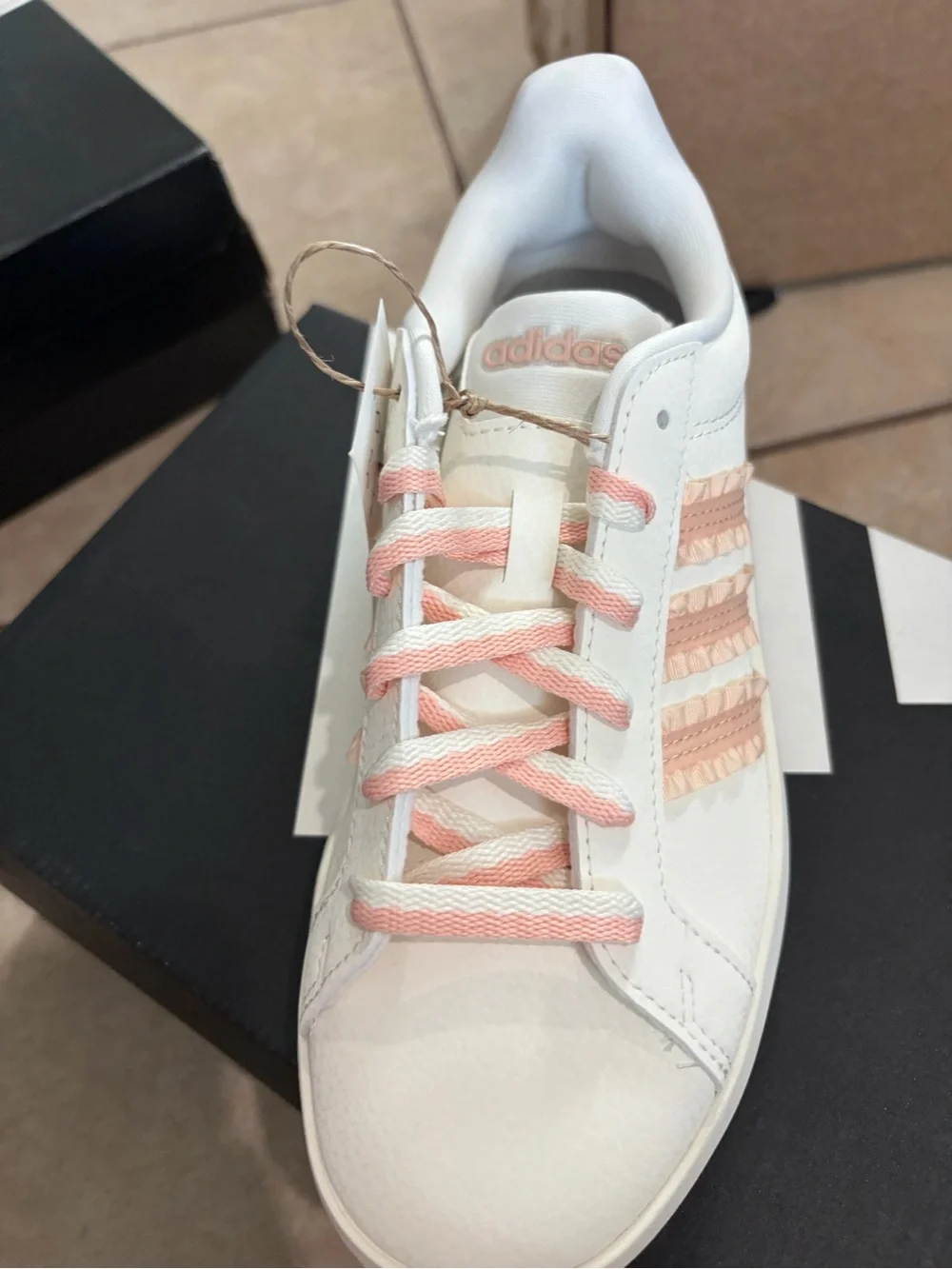 Adidas Grand Court 3.0 J White & Pink Ruffle Sneakers – Size 6.5 w and 5 j US